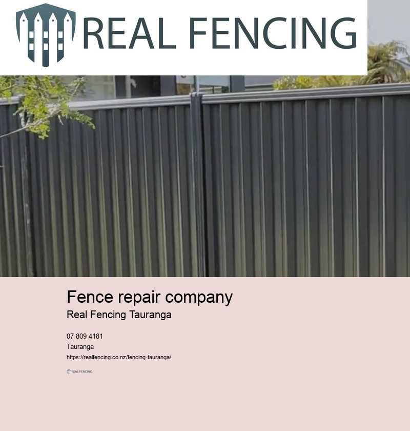 Aluminum pool fencing