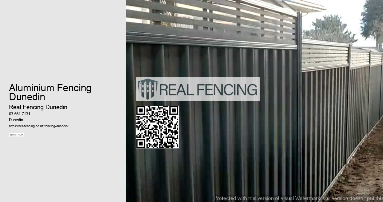 Custom Timber Fencing Dunedin