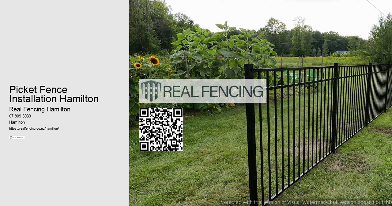 Vinyl Fencing Contractors Hamilton