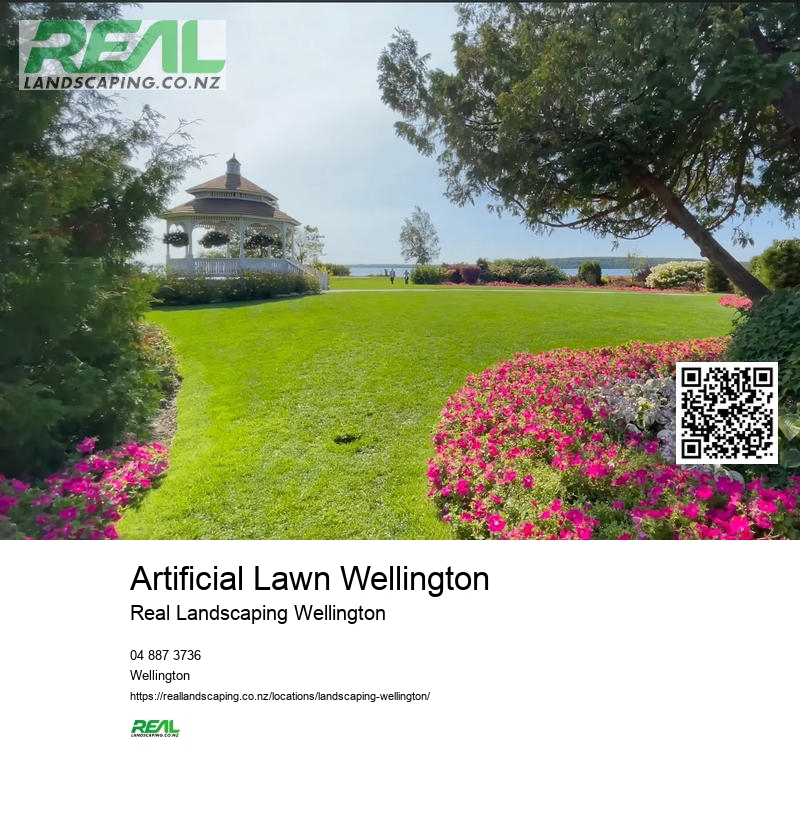 Wellington Courtyard Landscaping