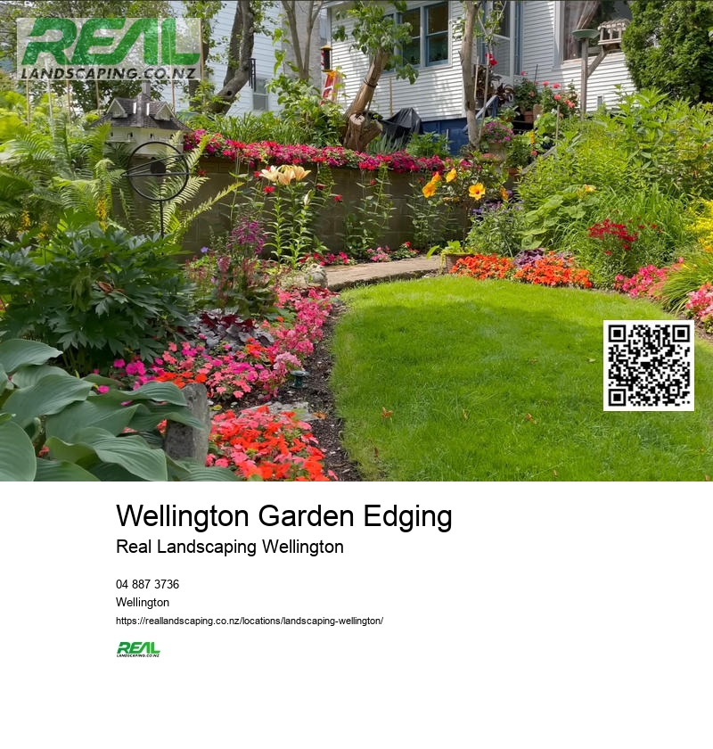 Wellington Garden Fence Design