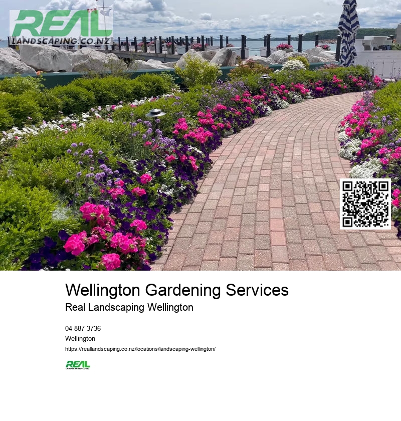 Wellington Commercial Landscaping